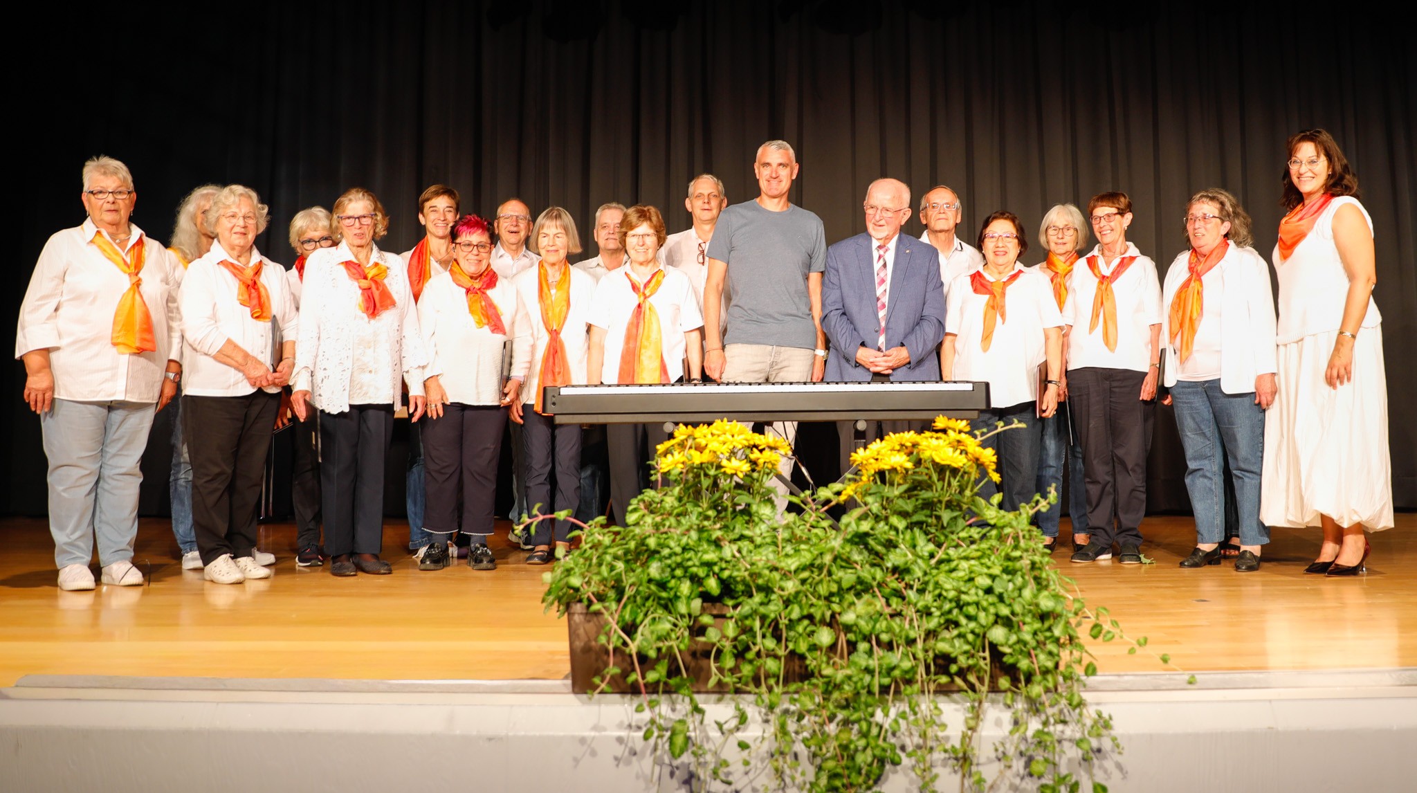 Tim Frühling liest bei der Chorvereinigung 1864 Fischbach